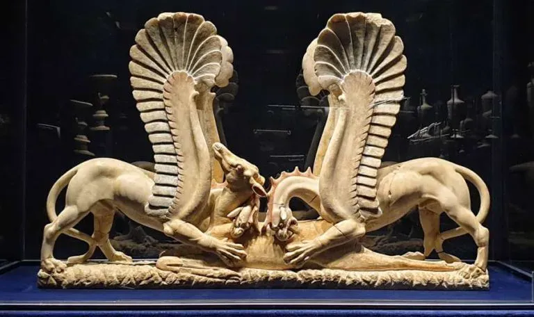 Grifo Reperti Archeologici