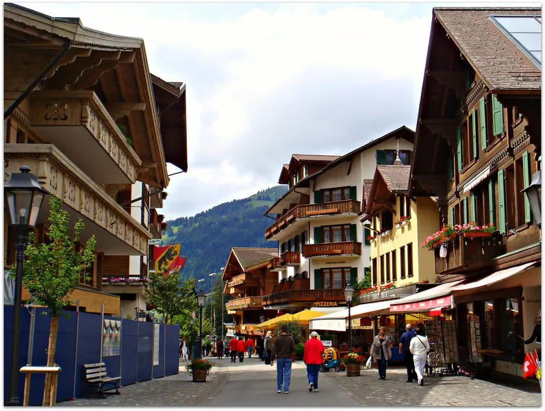 Gstaad Promenade