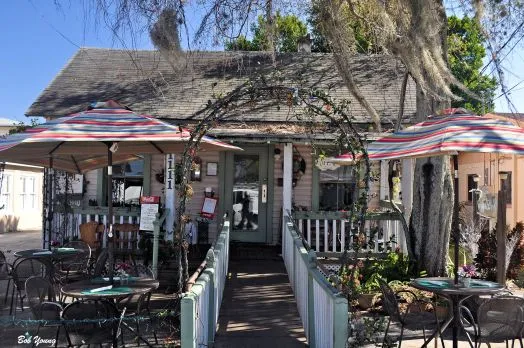 Guanabanas Restaurant