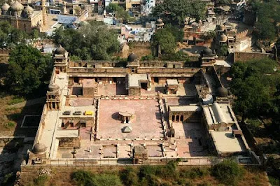Gujari Mahal Archaeological Museum