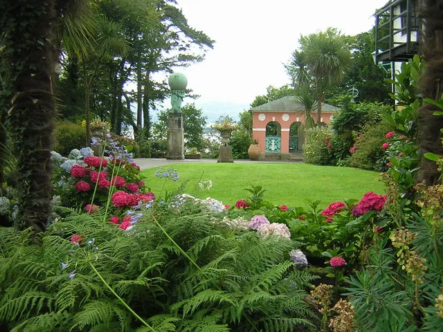 Gwyllt Gardens