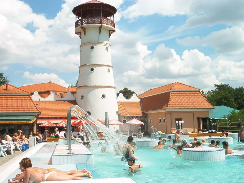 Gyopárosfürdő Thermal Bath