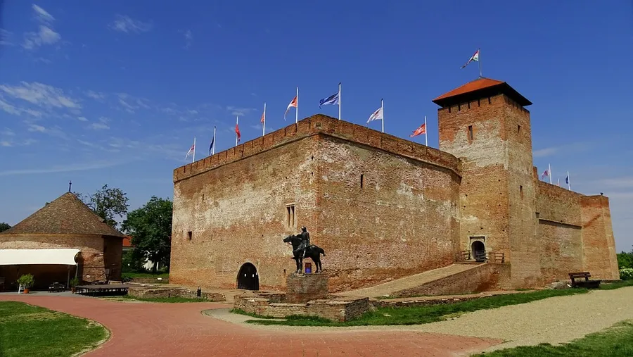 Gyula Castle