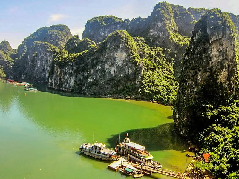 Ha Long Bay