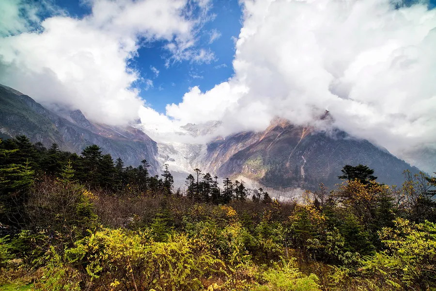 Hailuogou Glacier Park