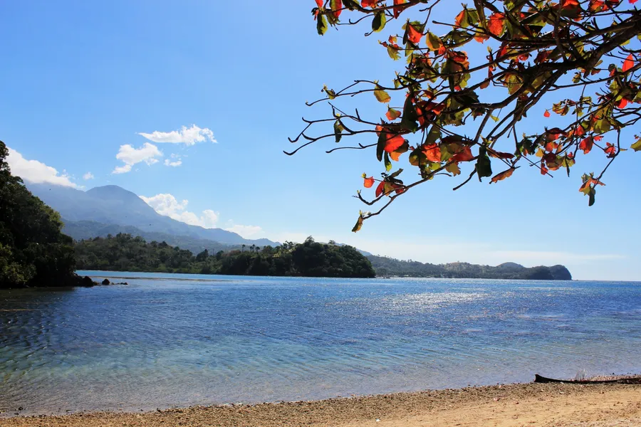Haligi Beach