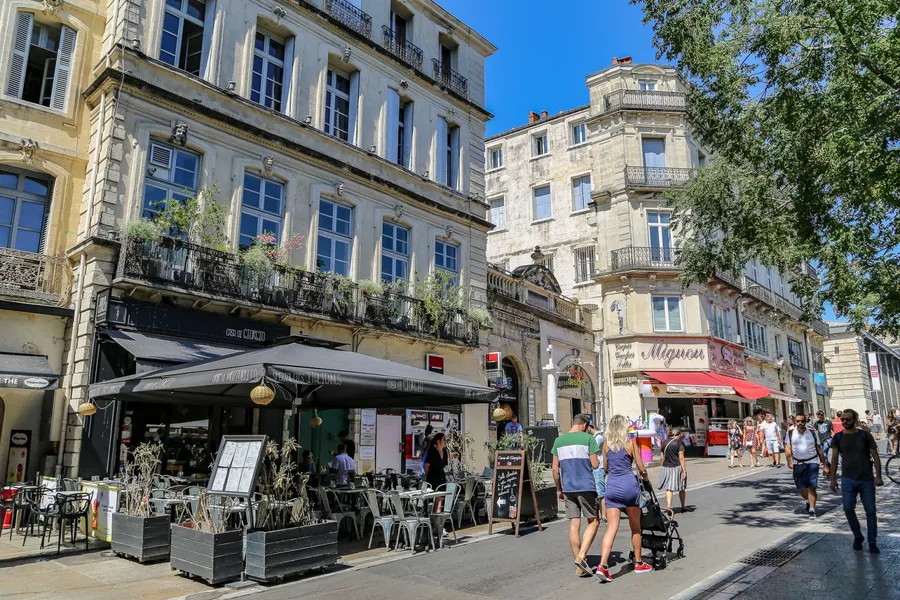 Halle Castellane