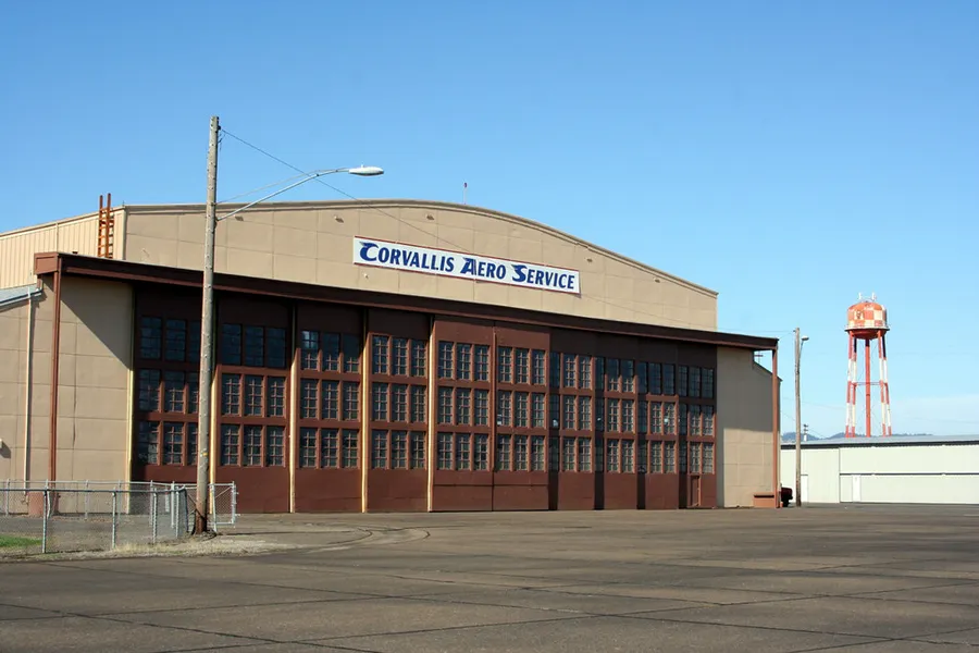 Hangar 42