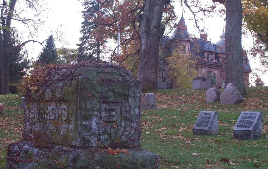 Henderson Castle