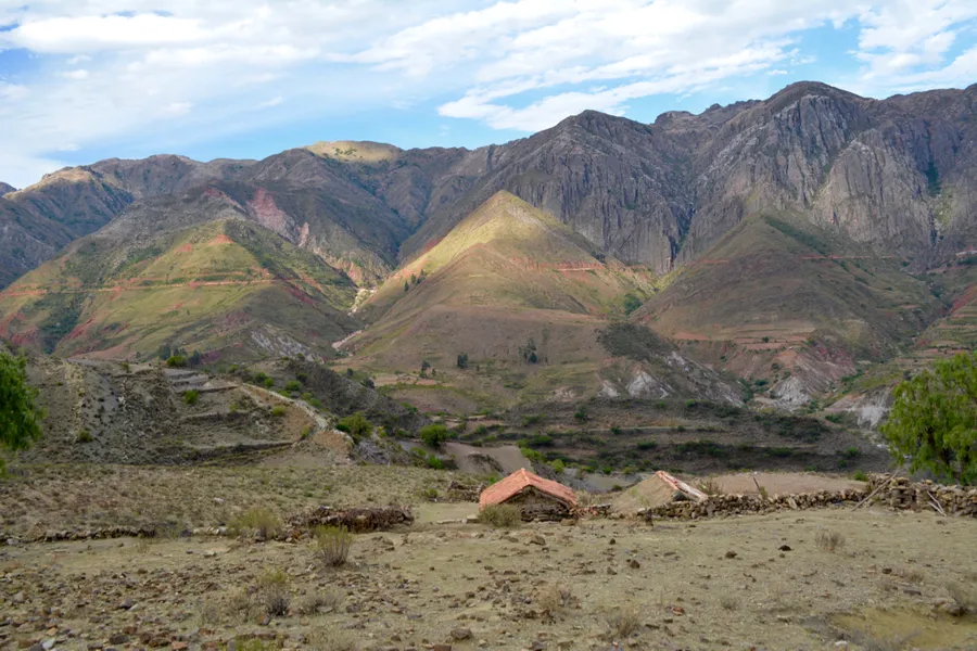 Hiking around Potolo