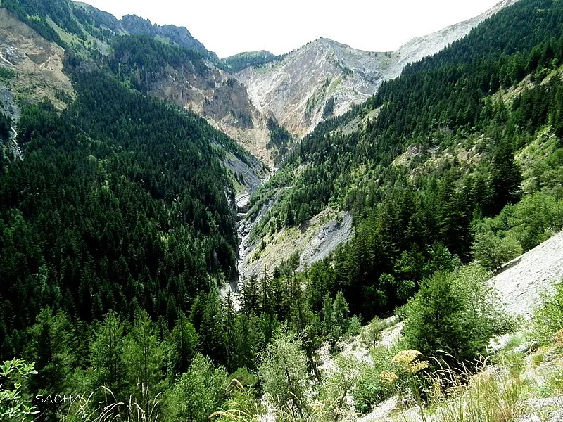 Hiking around Venasque