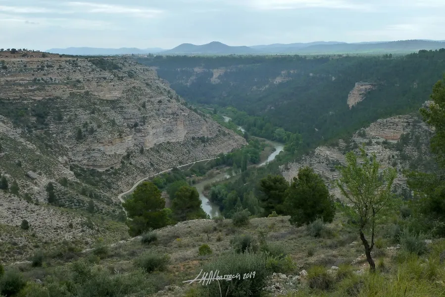 Hiking trails around Alcalá del Júcar