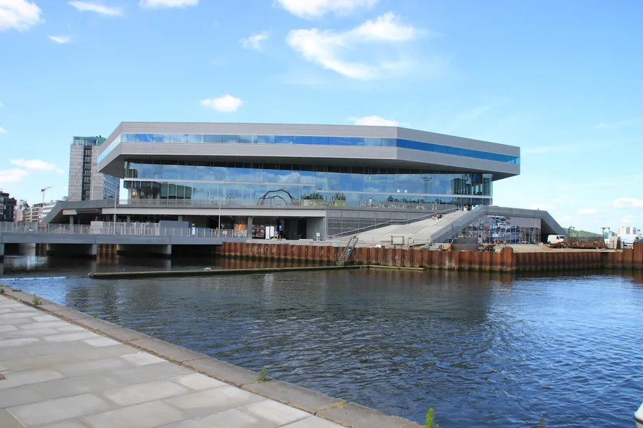 Hjørring Bibliotek (Library)