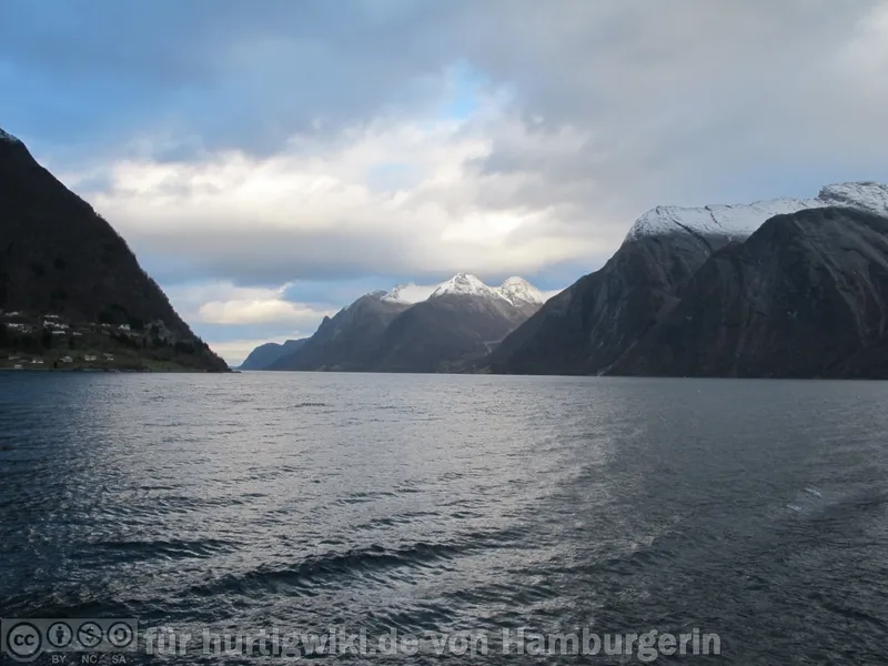Hjørundfjord
