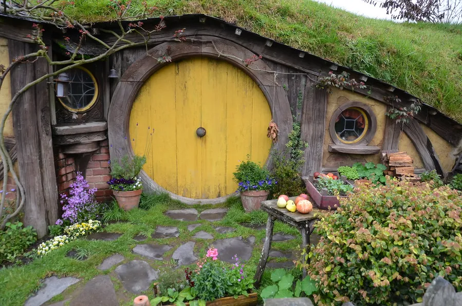 Hobbiton Movie Set