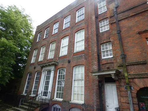 Hollytrees Museum