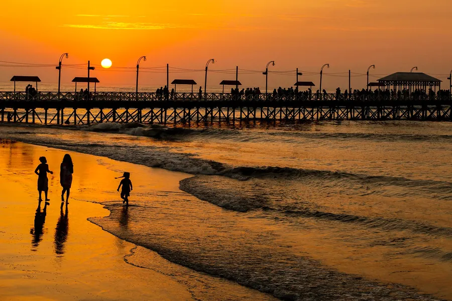 Huanchaco Beach