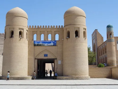 Ichon-Qala Gates