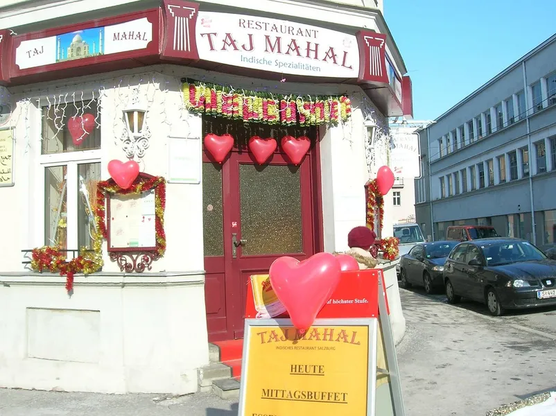 Indian Restaurant: Taj Mahal