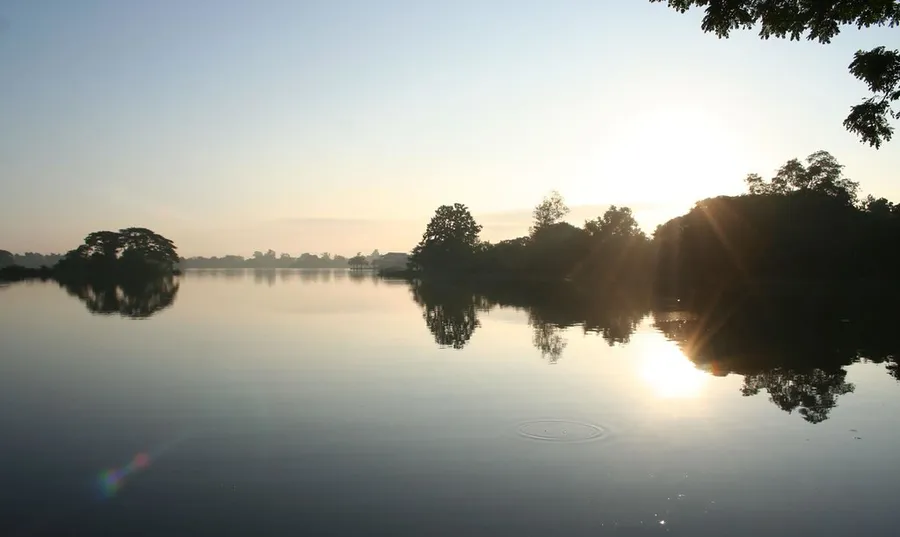 Inya Lake