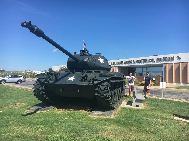 JM Davis Arms & Historical Museum