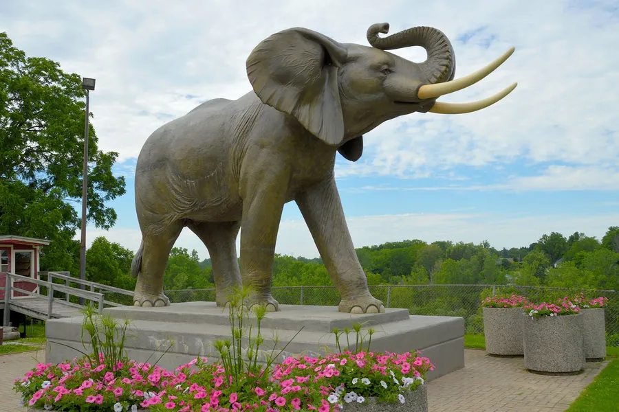 Jumbo the Elephant Monument