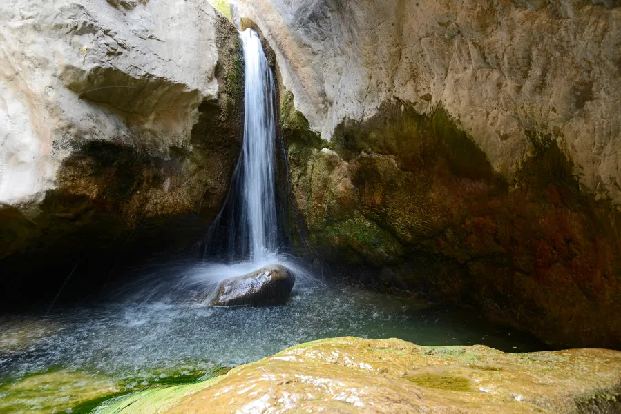 Kanalaki Waterfalls