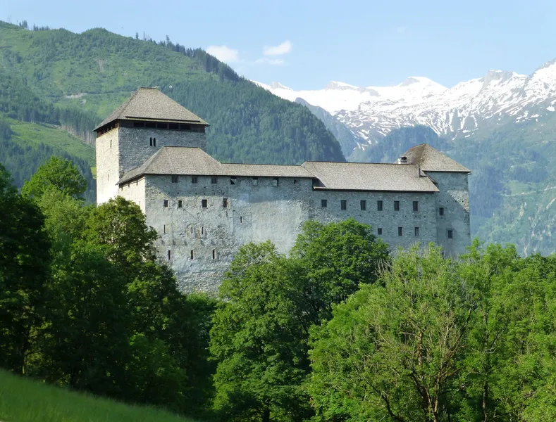 Kaprun Castle
