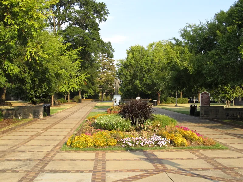 Kelly Ingram Park