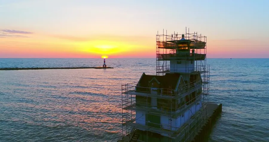 Kewaunee Pierhead Lighthouse