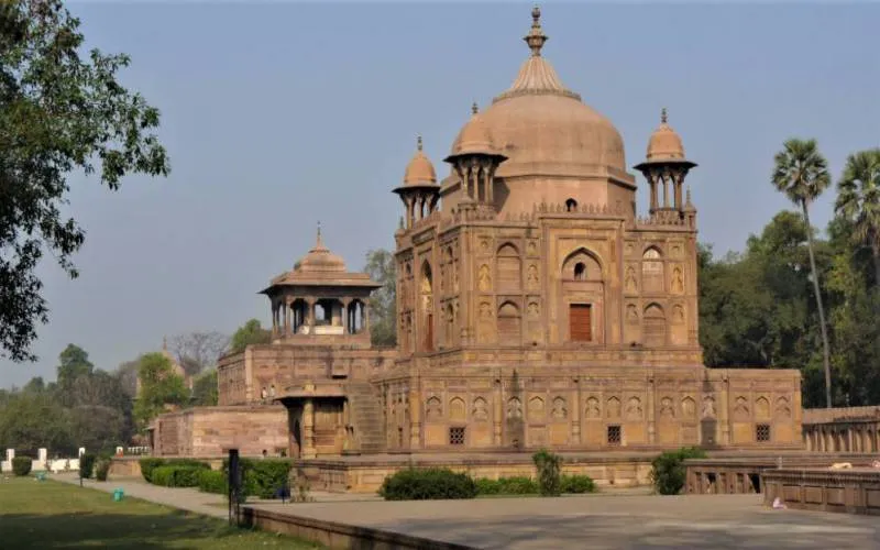 Khusro Bagh