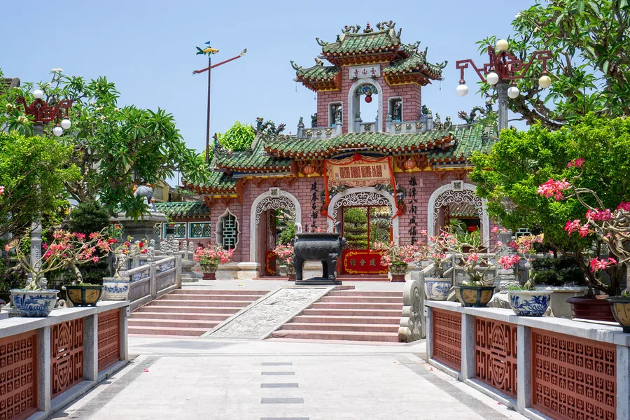 Kien An Cung Pagoda (Ong Pagoda)