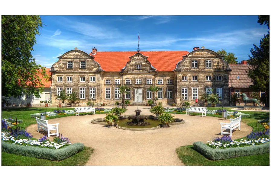 Kleines Schloss (Little Castle)