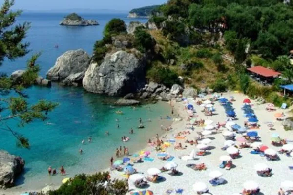 Kryoneri Beach