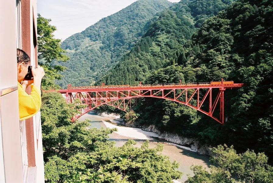Kurobe Gorge Railway