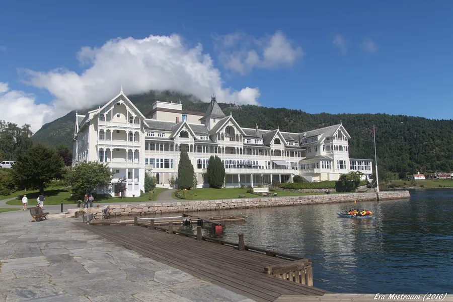 Kviknes Hotel