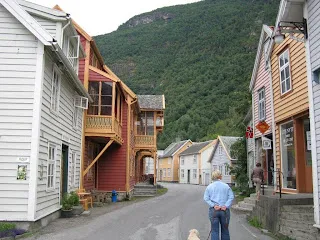 Lærdal Tourist Information