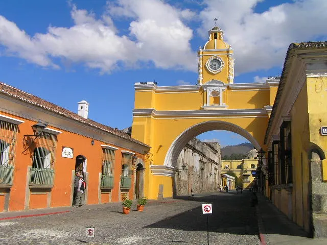 La Azotea Cultural Center