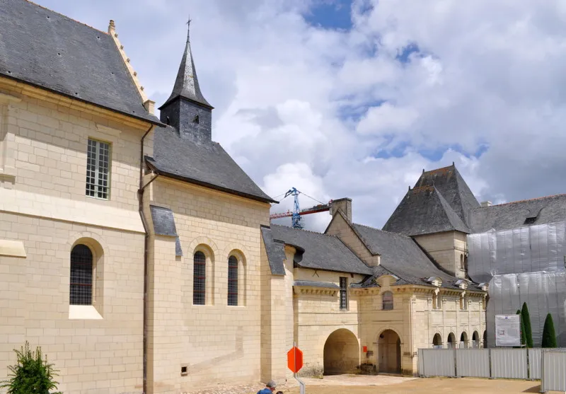 La Collégiale troglodytique Saint-Pierre de Maillezais