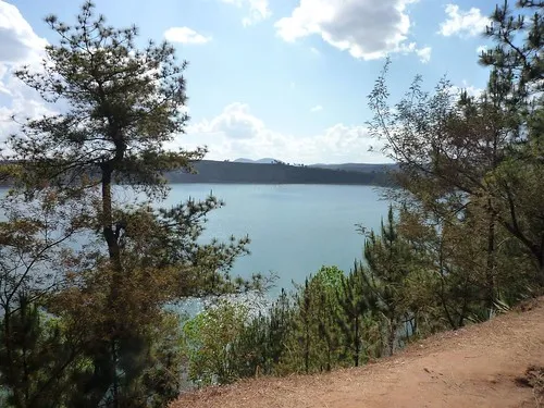 Lac Andraikiba