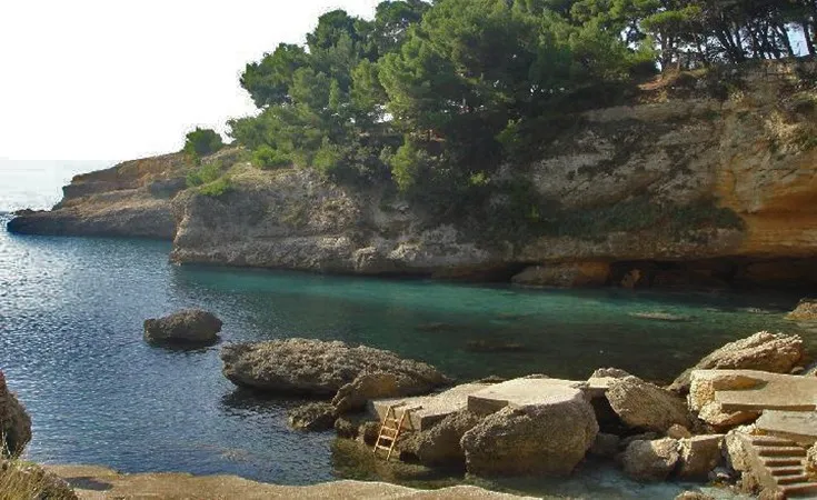 Ladies' Beach (Ženska Plaža)