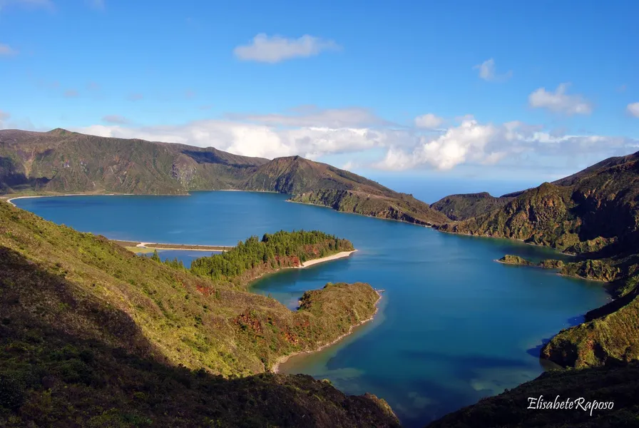 Lagoa do Fogo (Fire Lake)