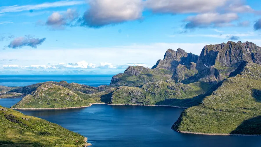 Lake Ågvatnet