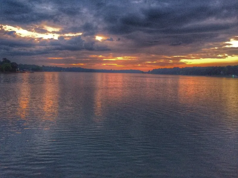 Lake Hickory