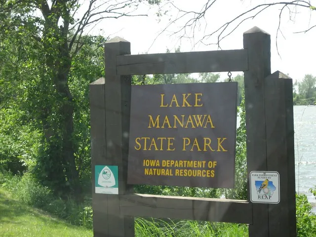 Lake Manawa State Park