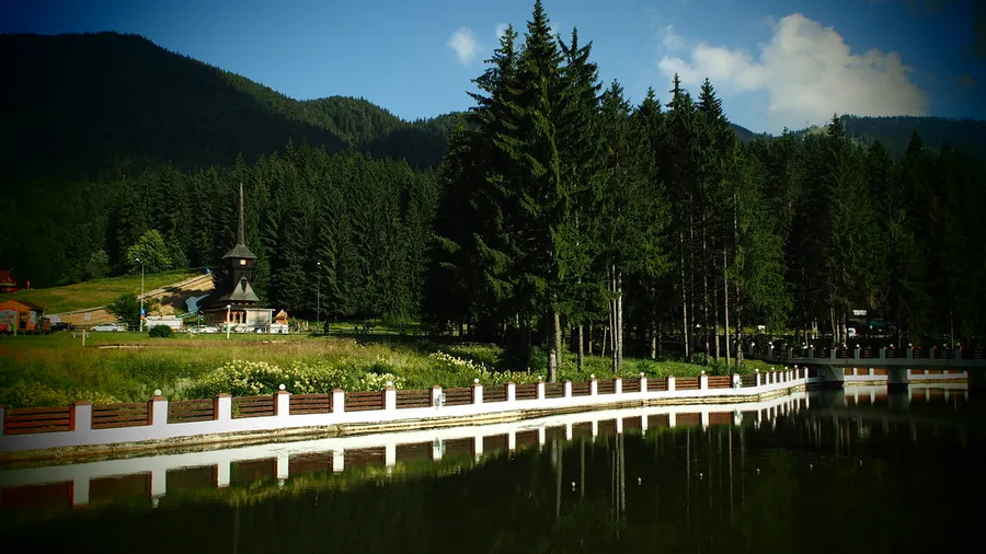 Lake Miorița