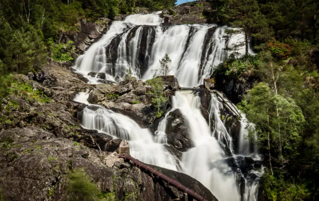 Langfoss Waterfall