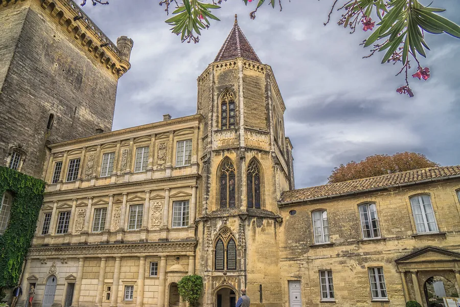 Le Duché d'Uzès (The Duchy of Uzès)