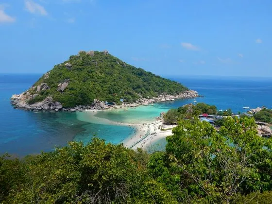 Lighthouse Bay