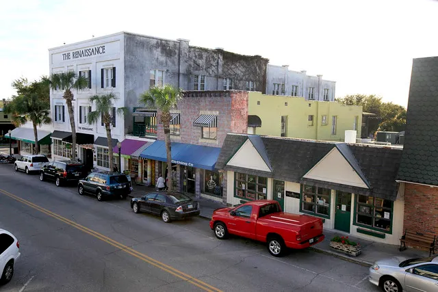 Lincoln Avenue Shopping District